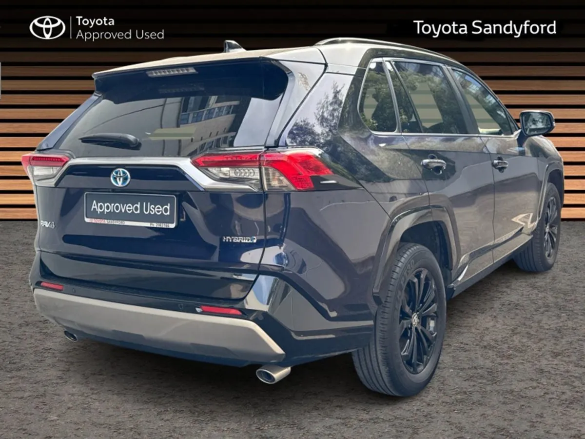Toyota Rav4 Sport Hybrid // Heated Leather Seats - Image 2