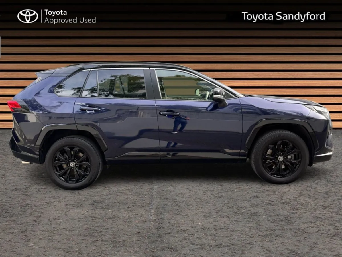 Toyota Rav4 Sport Hybrid // Heated Leather Seats - Image 3