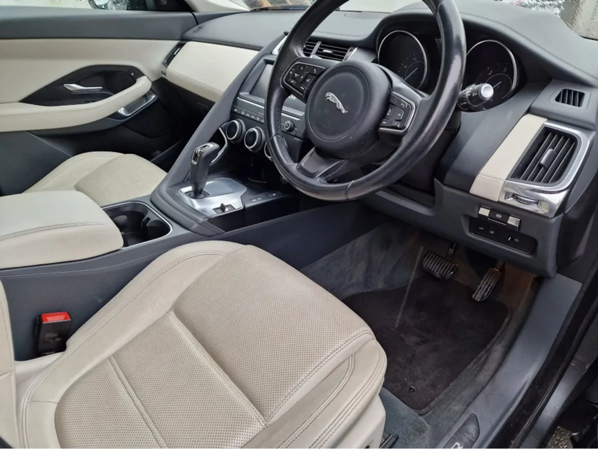 Jaguar E- PACE E Pace 2.0 D 150PS AWD Automatic L - Image 4