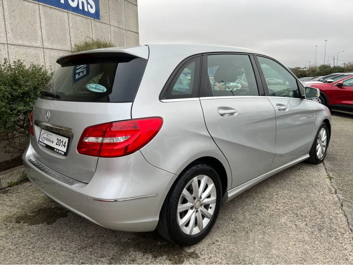 Mercedes-Benz B-Class Automatic 1.6 Petrol //high - Image 4