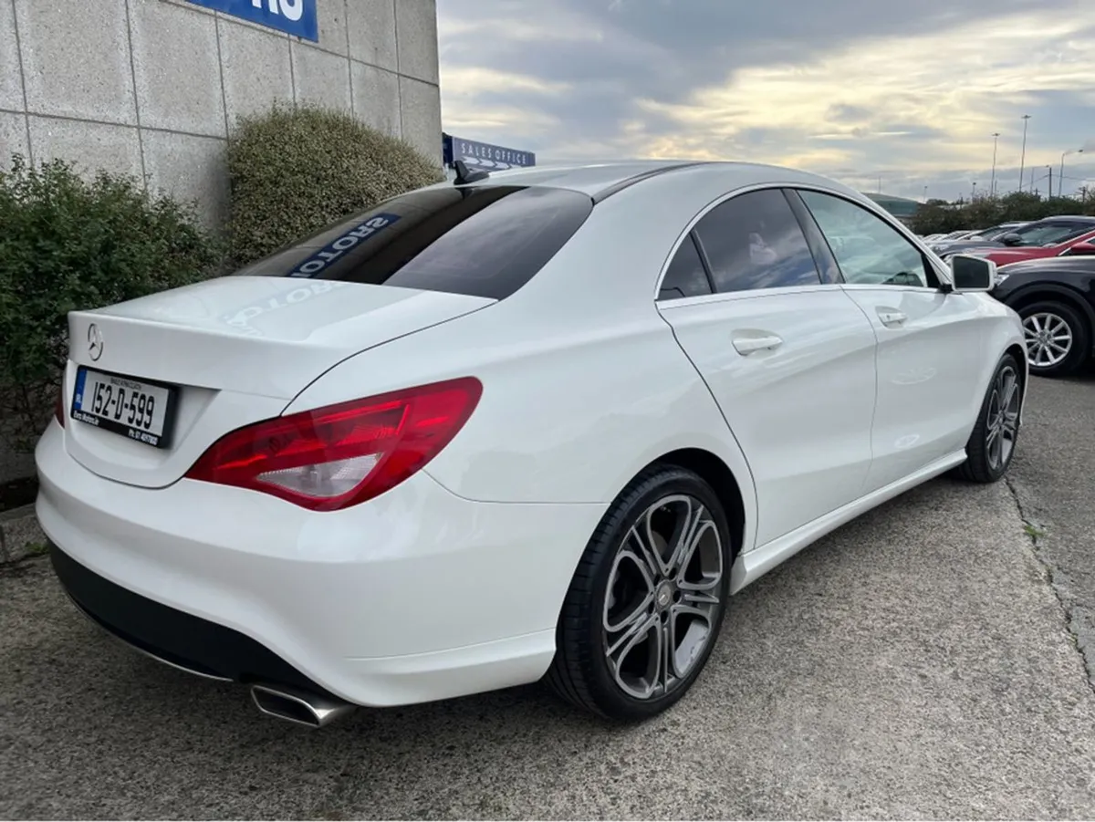 Mercedes-Benz CLA Class 180 Urban 1.6 Petrol //su - Image 4
