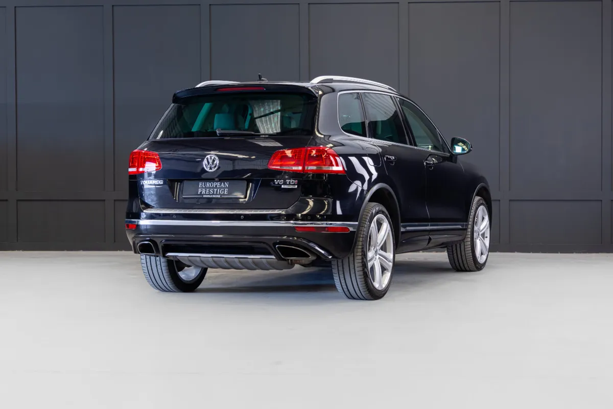 2017 Volkswagen Touareg V6 5 Seat N1 Crewcab - Image 3