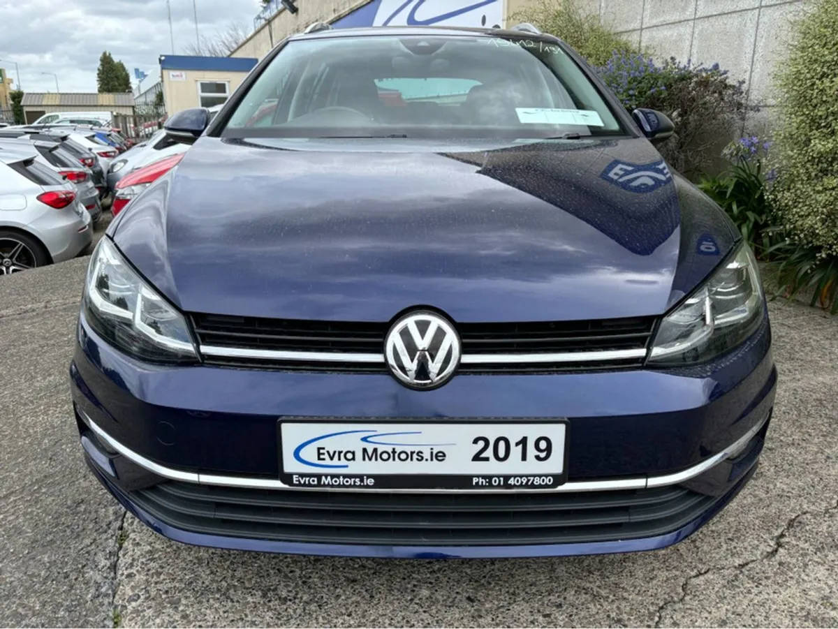 Volkswagen Golf Estate Automatic Highline 1.4 Pet - Image 2