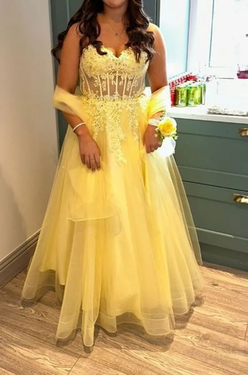 Debs - Image 2