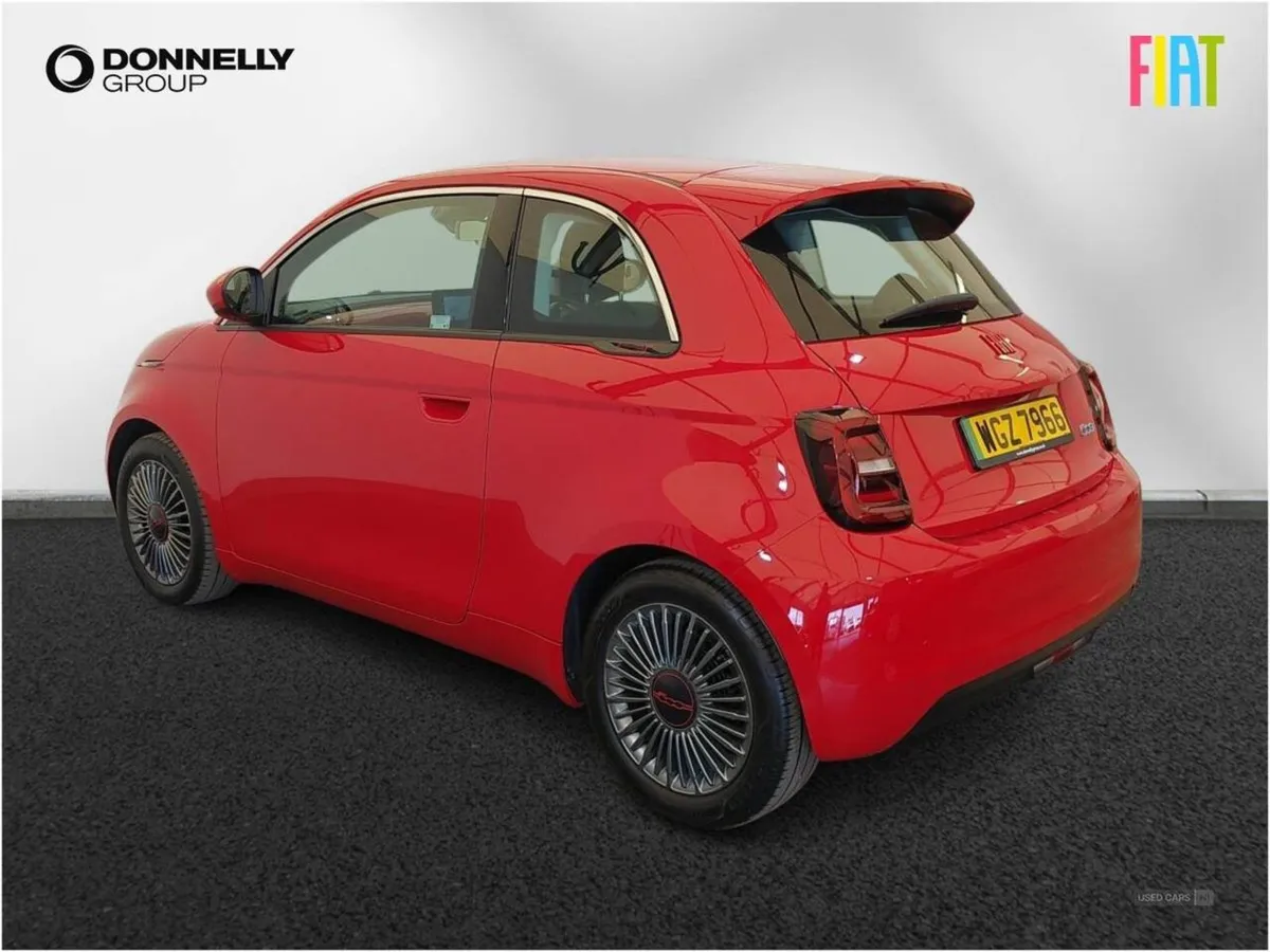 Fiat 500 87kw Red 42kwh 3dr Auto - Image 2