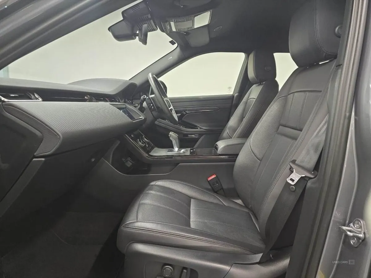 Land Rover Range Rover Evoque 2.0 D200 R-dynamic - Image 3