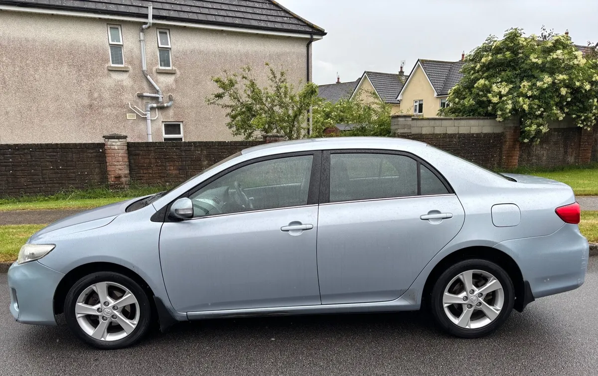 Toyota Corolla 1.4 D4D Luna 2011 - Image 4