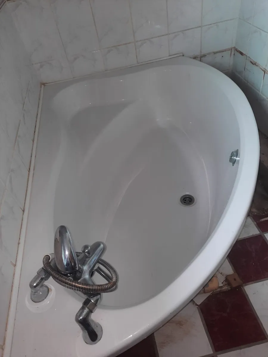 CORNER BATH - Image 4