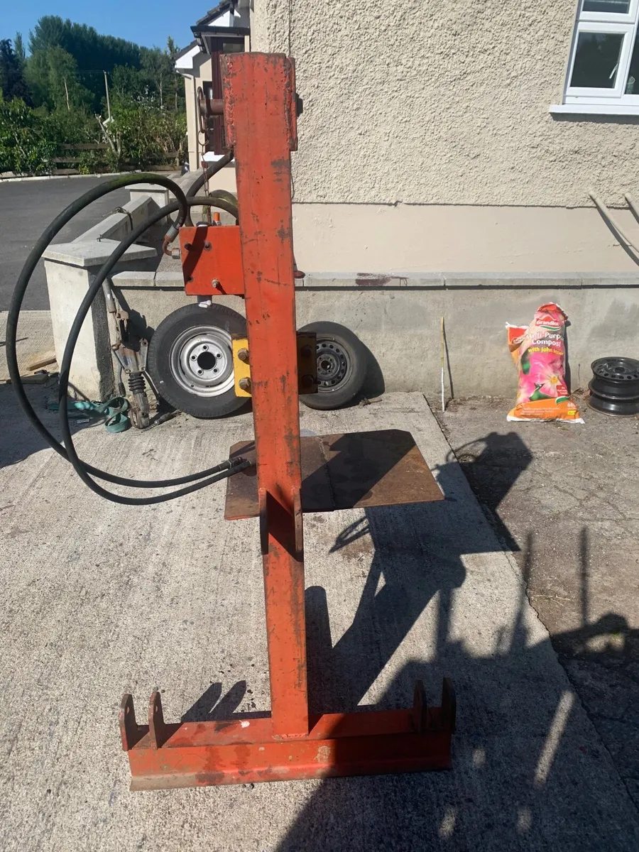 Log Splitter - Image 1
