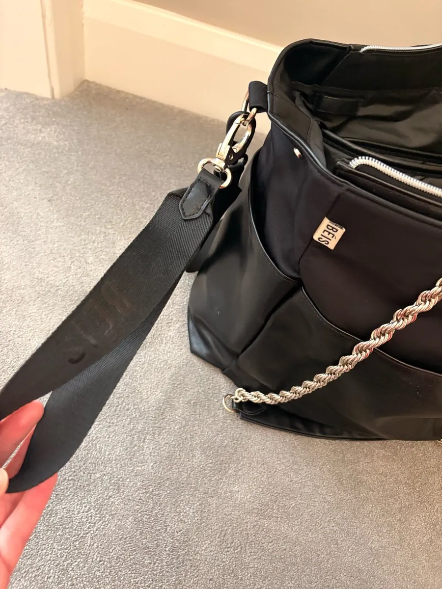 Beis Diaper Bag - Black - Image 2