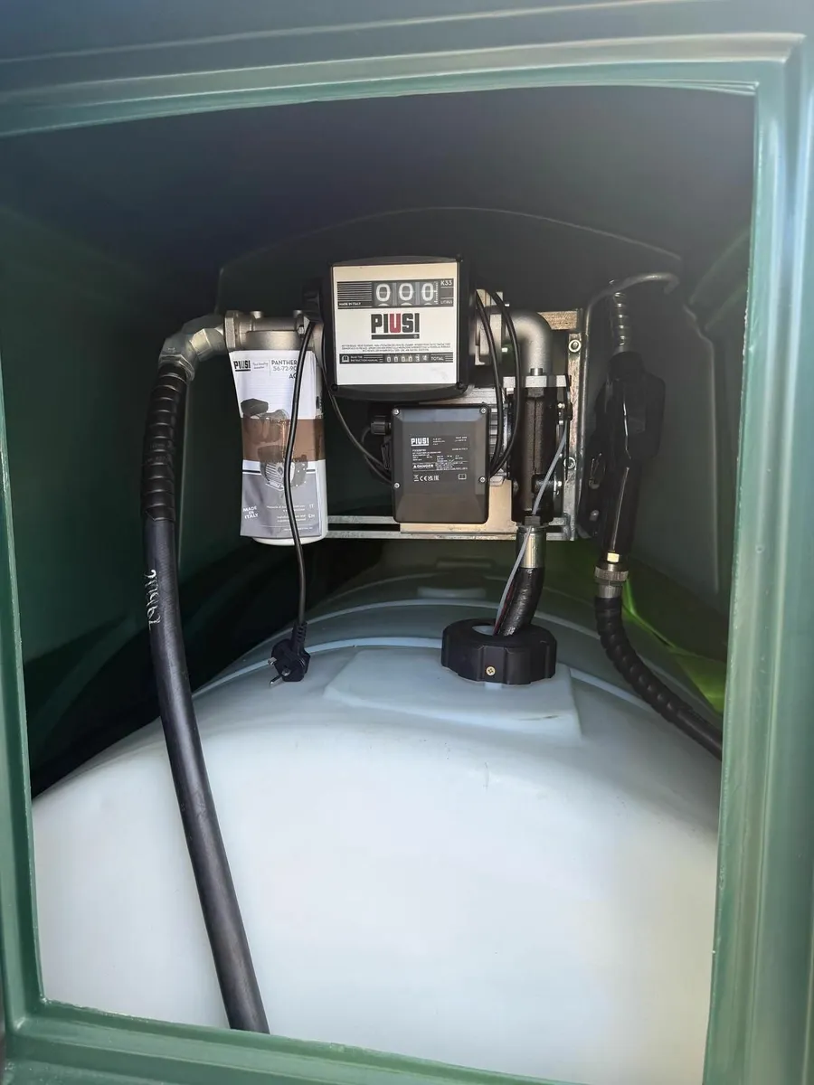 2500L Diesel Fuel Tank Bunded Tank - Image 2