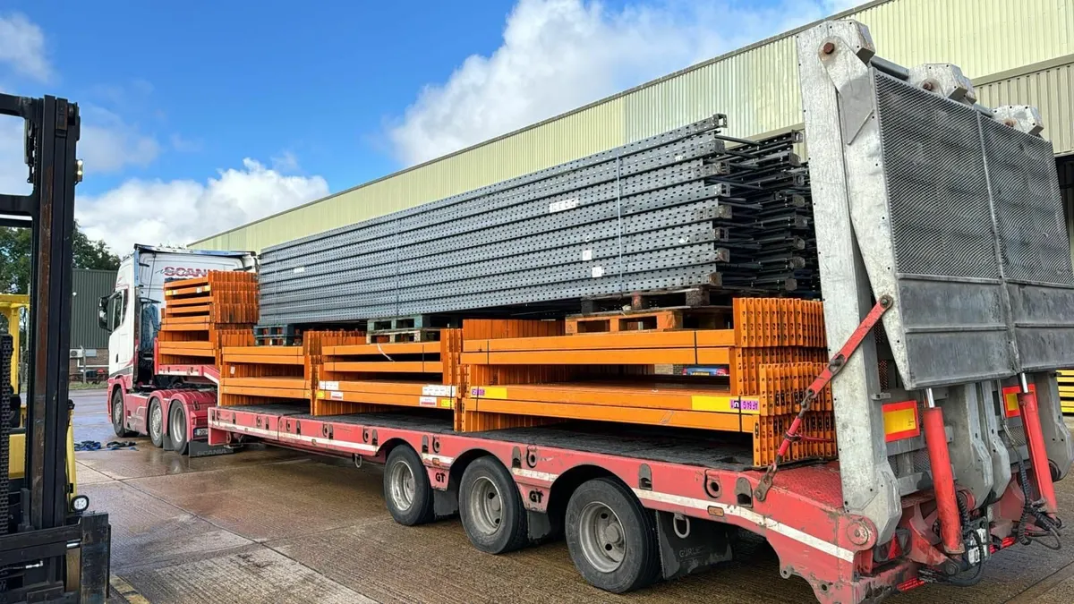 Used Pallet Racking Shelving - Image 1