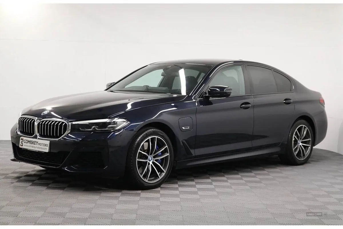 BMW 5 Series 530e M Sport - Image 4