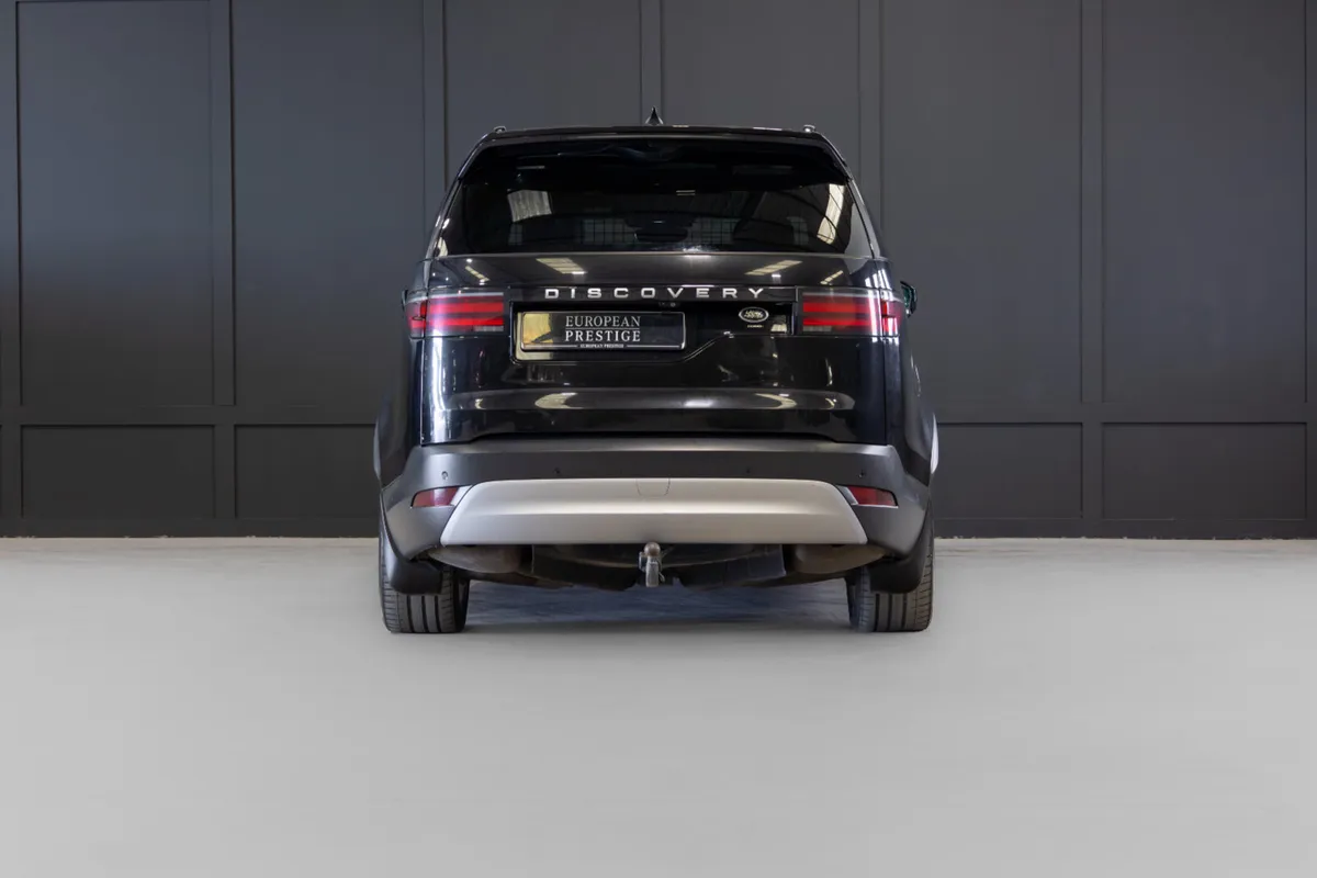 212 Land Rover Discovery SD6 2 Seat Commercial - Image 4