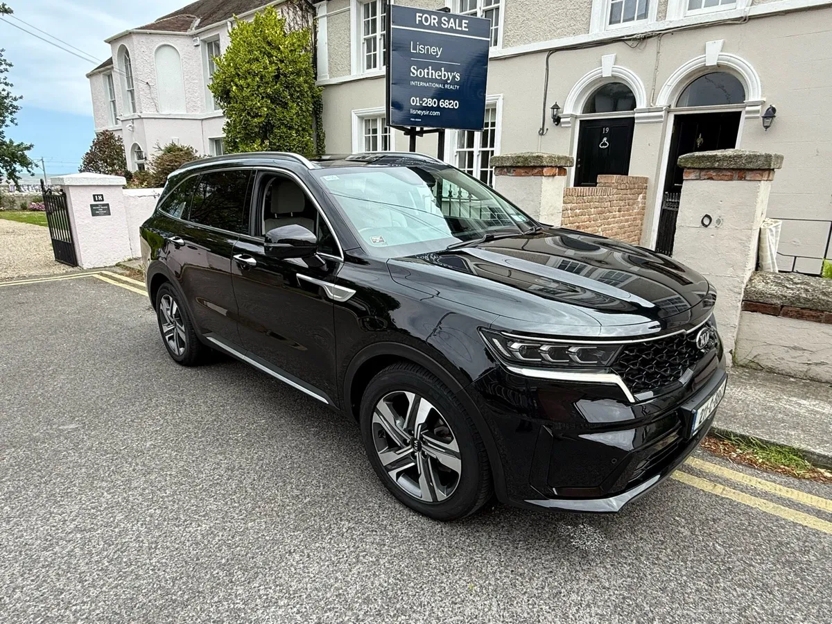 2021 Kia Sorrento - Image 2