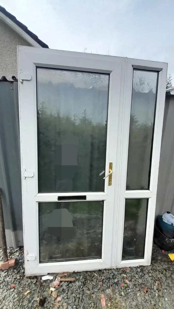 Toilet, sink, shower basin, and door for sale - Image 3