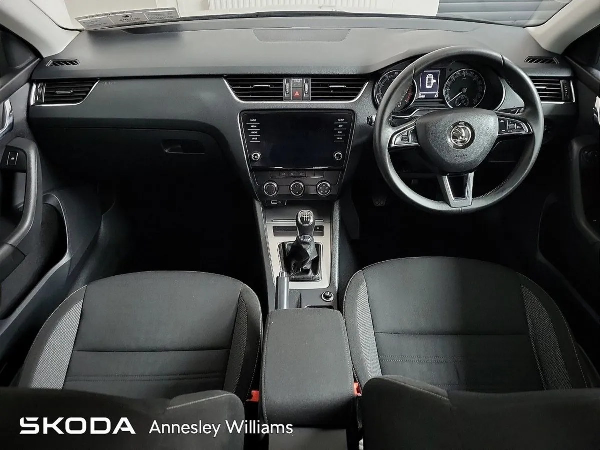 Skoda Octavia Ambition 1.0tsi 115HP - Image 3