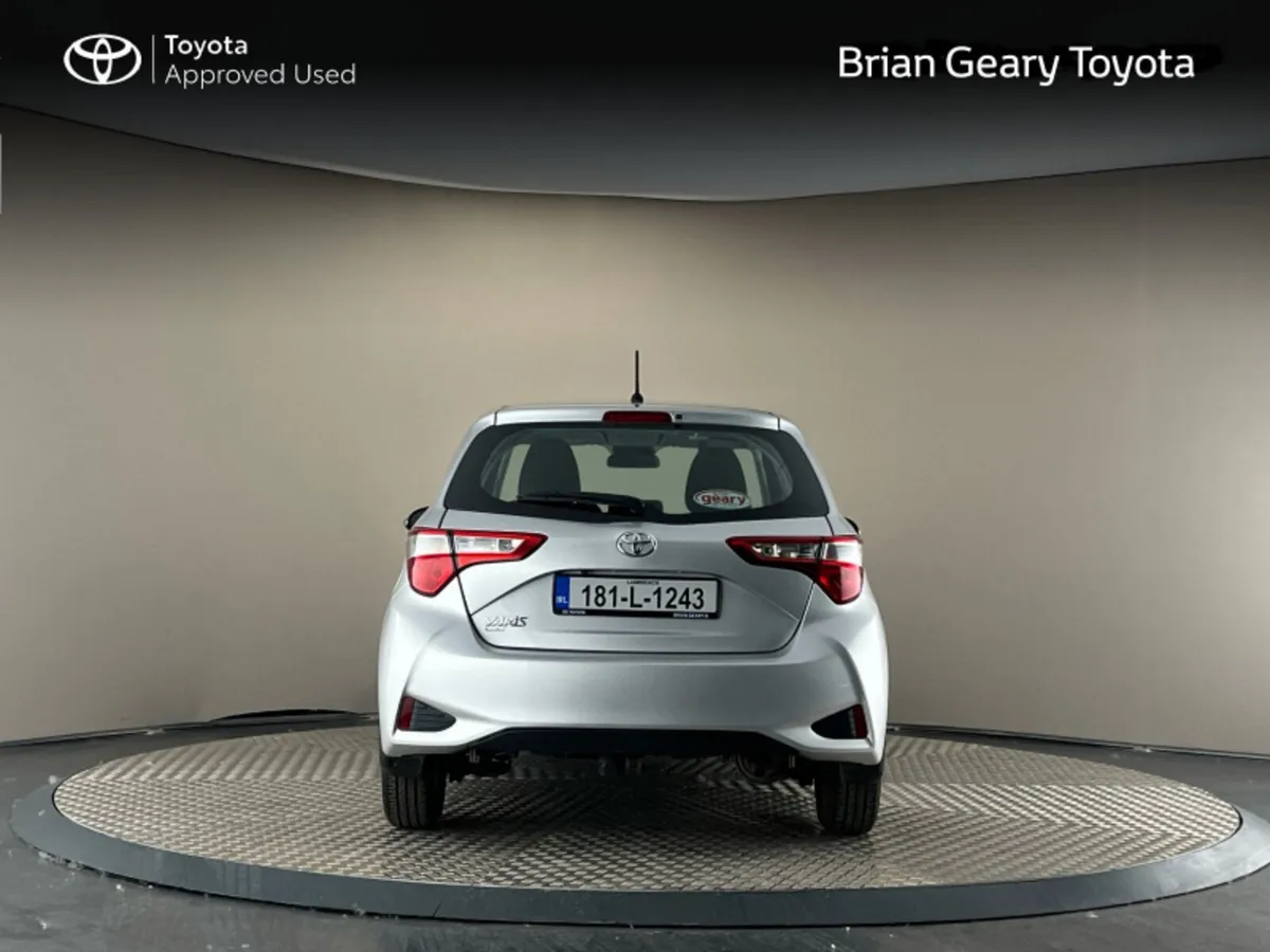 Toyota Yaris 1.0 LUNA - Image 4