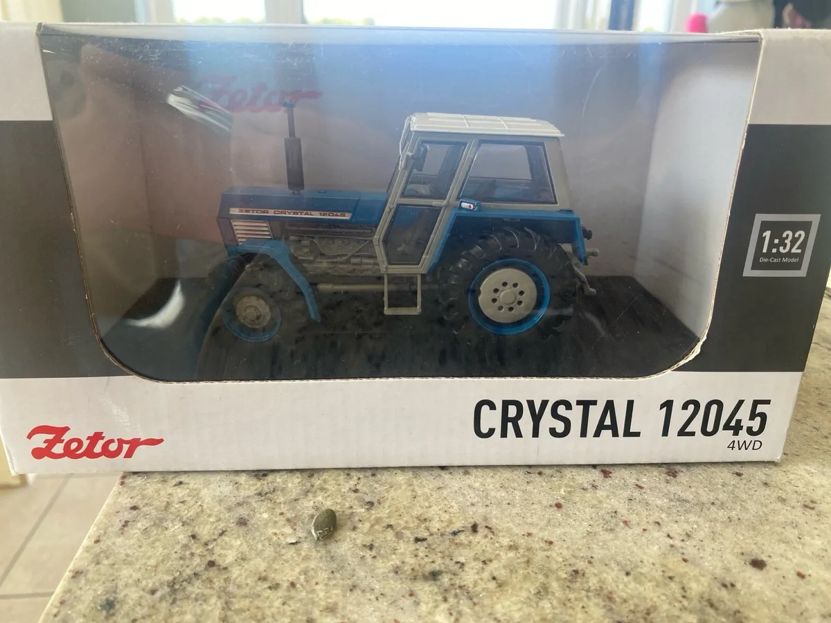 Zetor crystal 12045 1:32 scale
