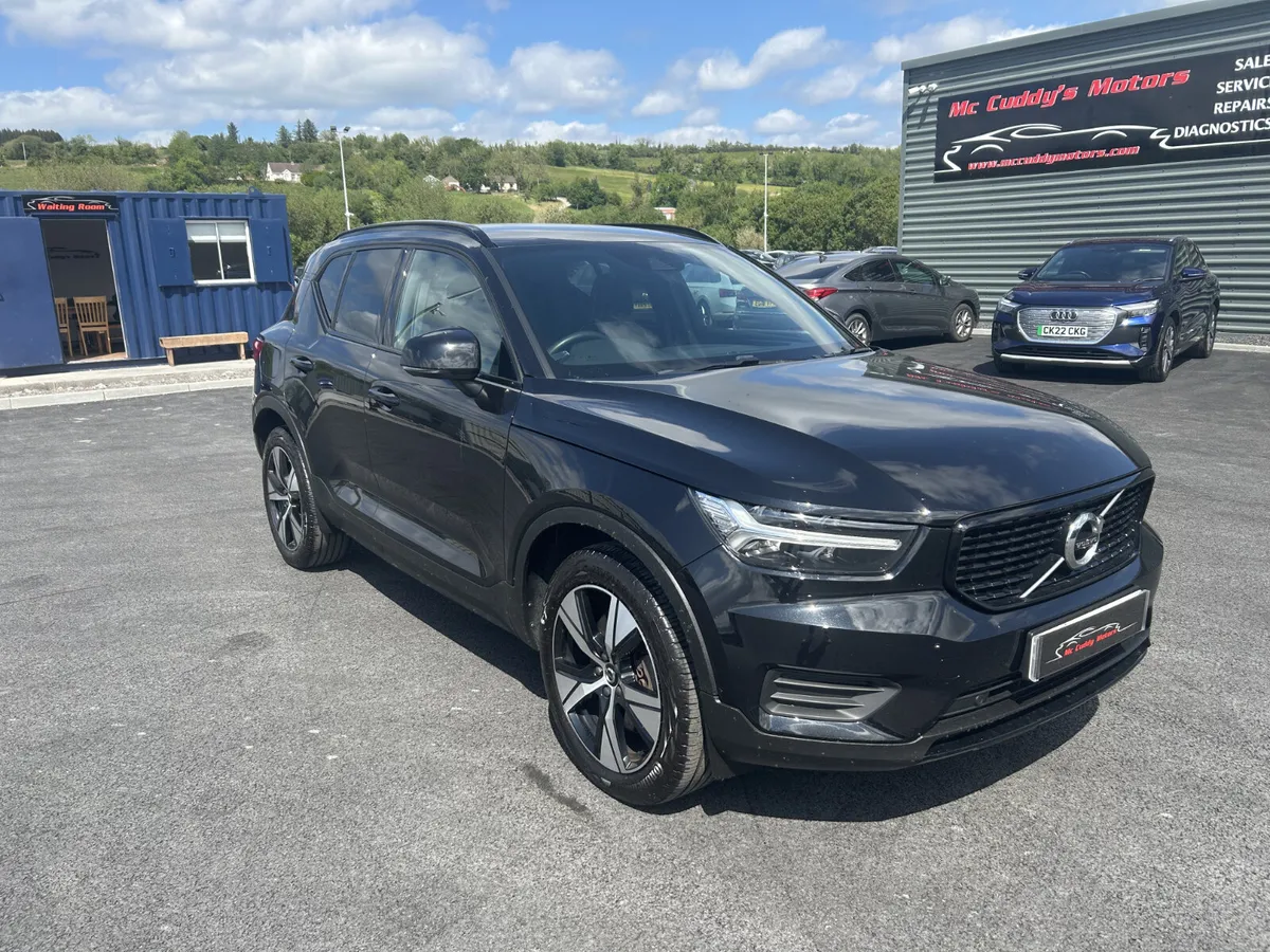 2022 Volvo XC40 R-Design T5 Recharge PHEV -Automat - Image 2