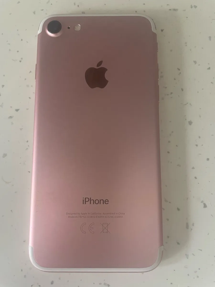 I phone 8 - Image 2
