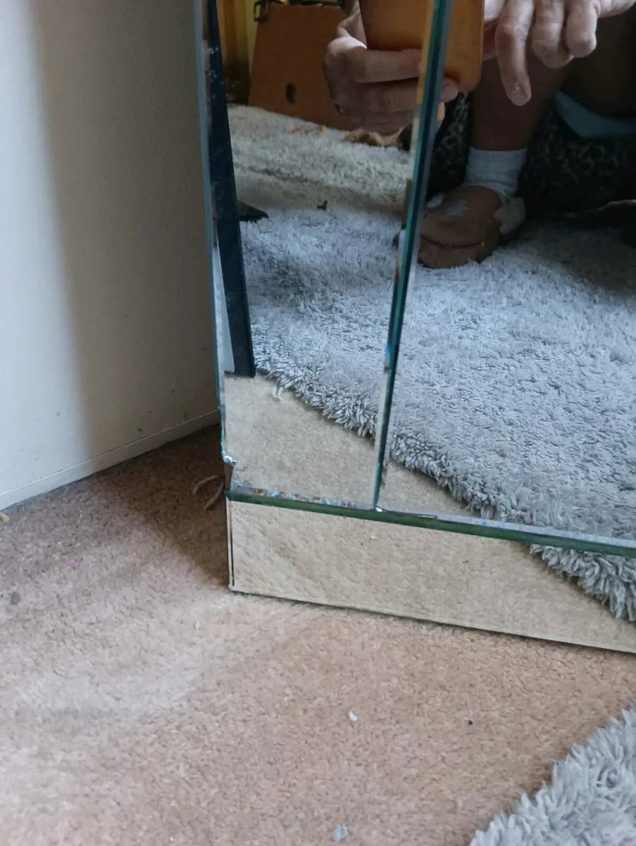 Lovely mirror - Image 3