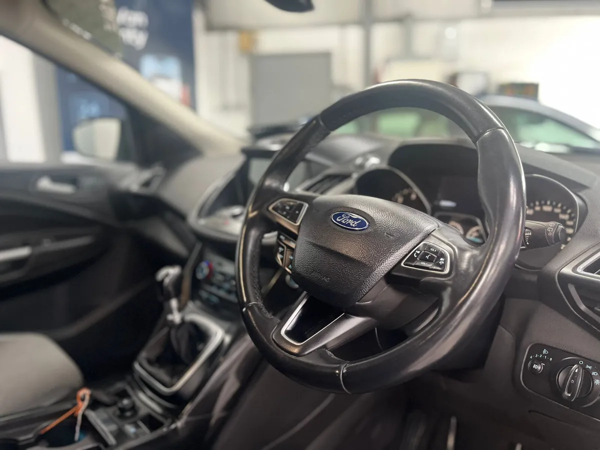 Ford Kuga 2019 4 SEATER TITANIUM - Image 3