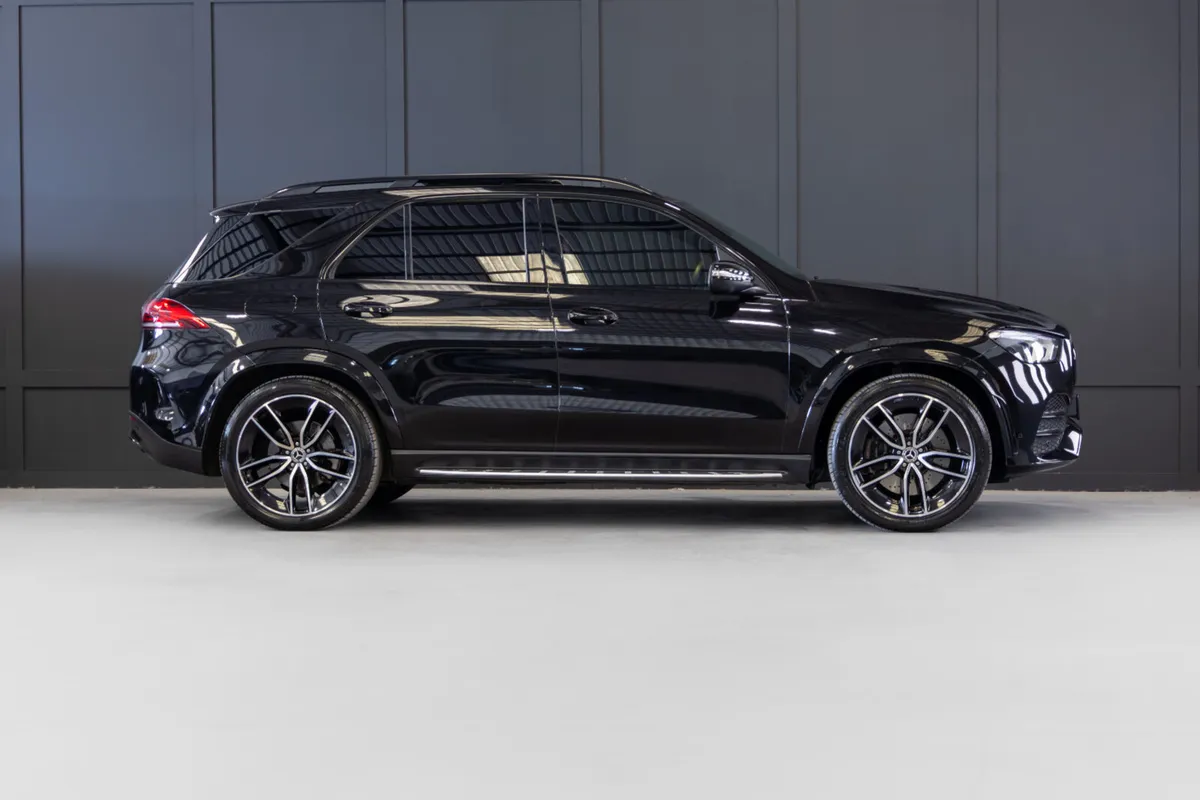 2022 Mercedes GLE 350de AMG Line Premium+ Crewcab - Image 2