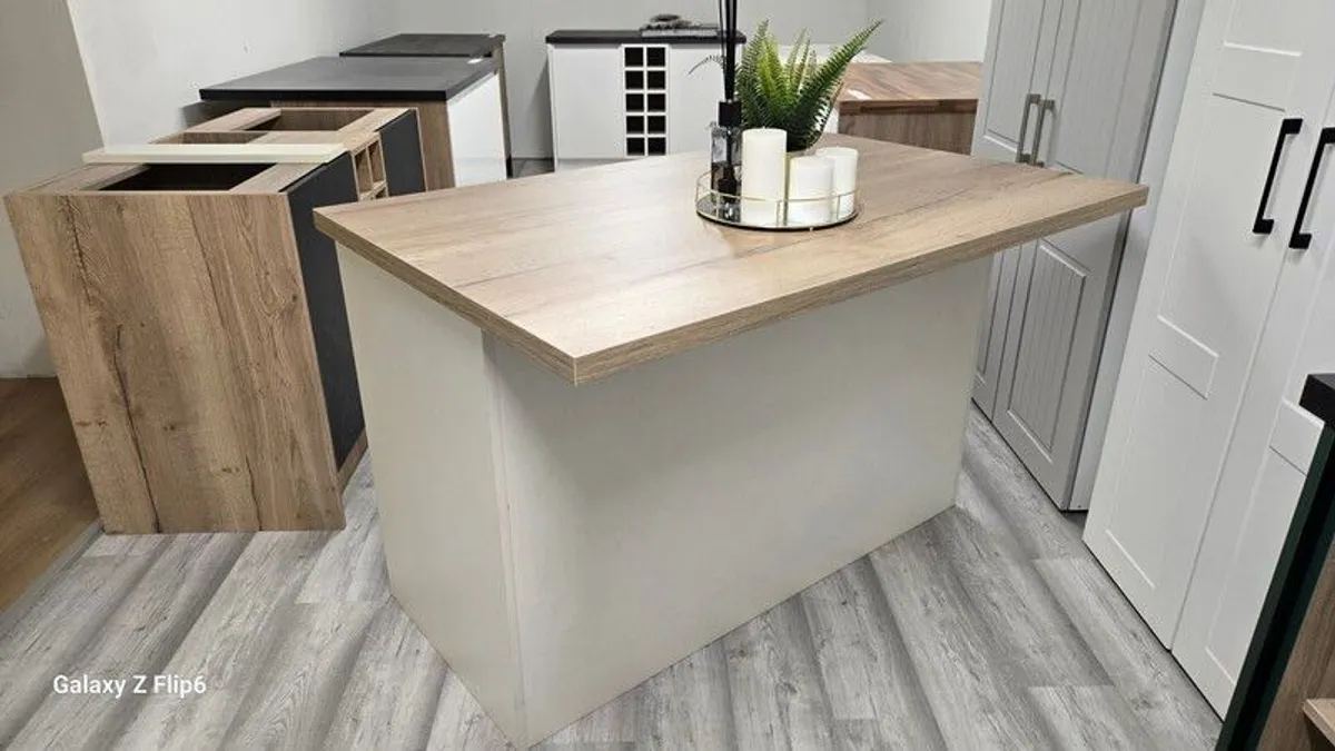 kitchen island - Image 3