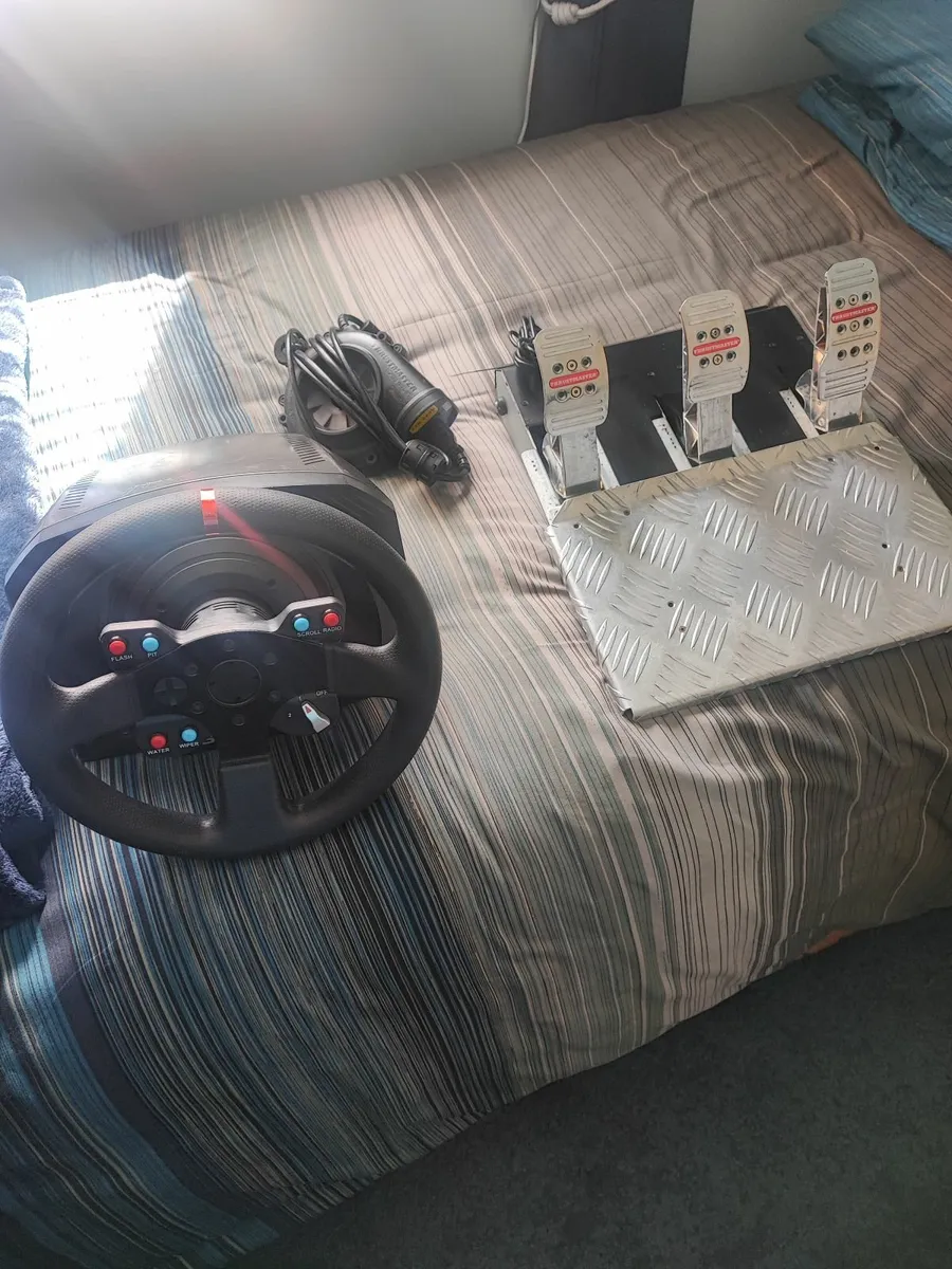 Thrustmaster TS-PC Wheel - Image 1