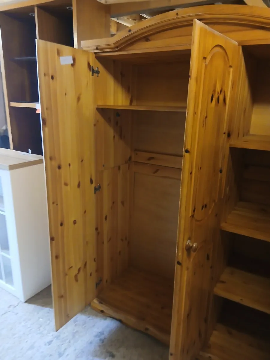 Wardrobe - Image 3