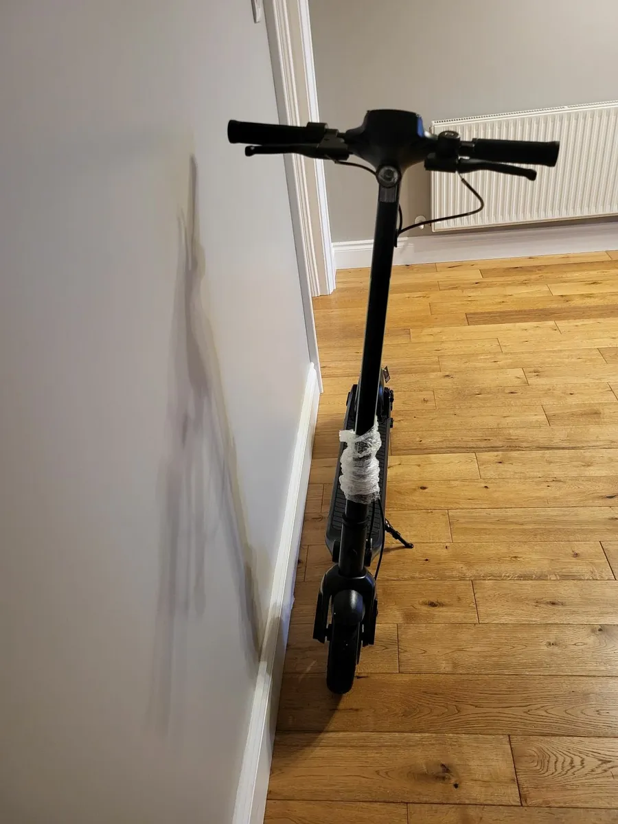 E-SCOOTER BNIB Loco lite - Image 3