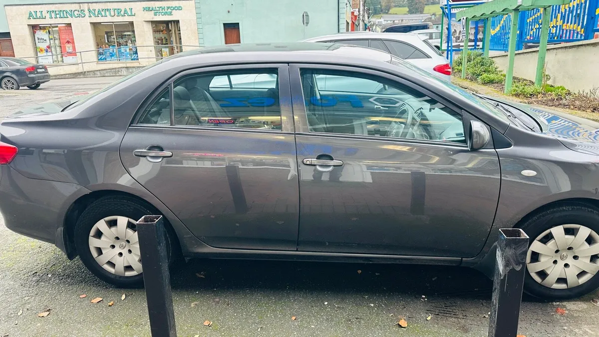 Car - Image 3