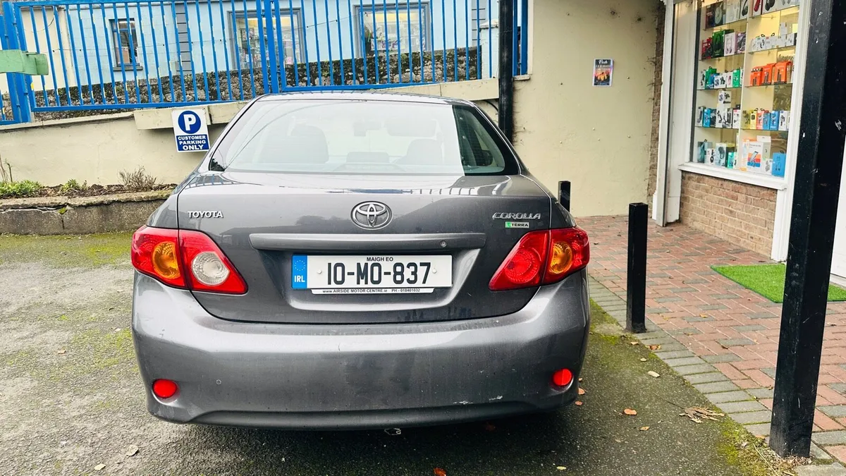 Car - Image 4