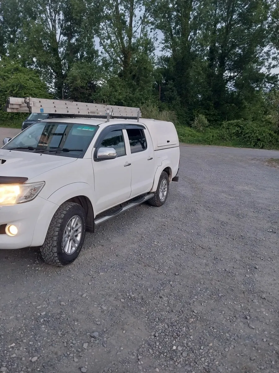 Toyota Hilux 2016 - Image 3