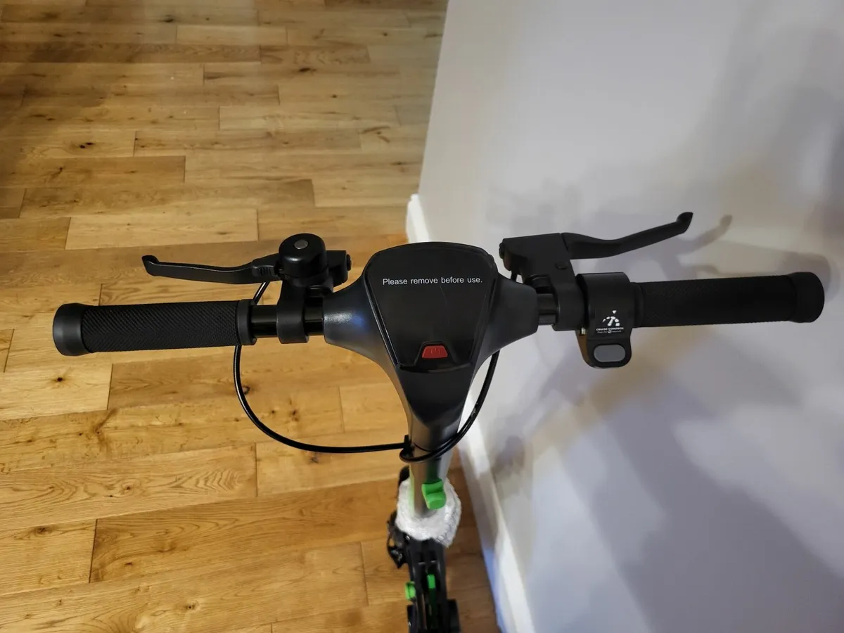 E-SCOOTER BNIB Loco lite - Image 4