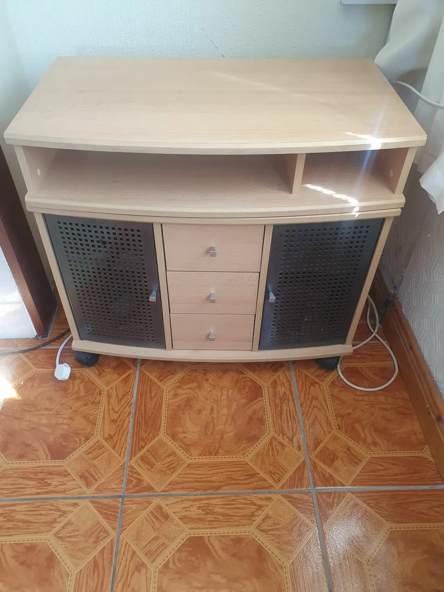 Tv cabinet