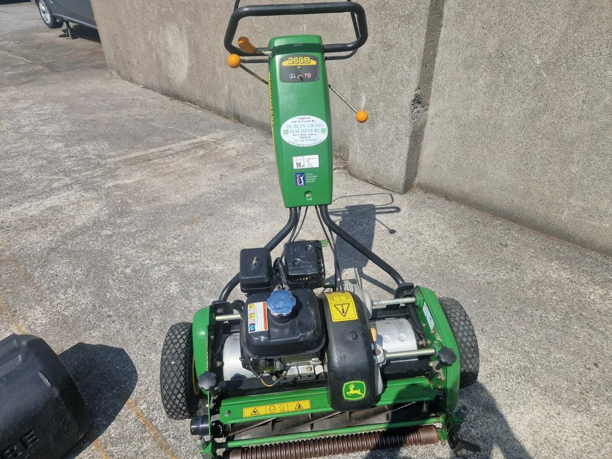 John Deer Reel Mower 226b - Image 1