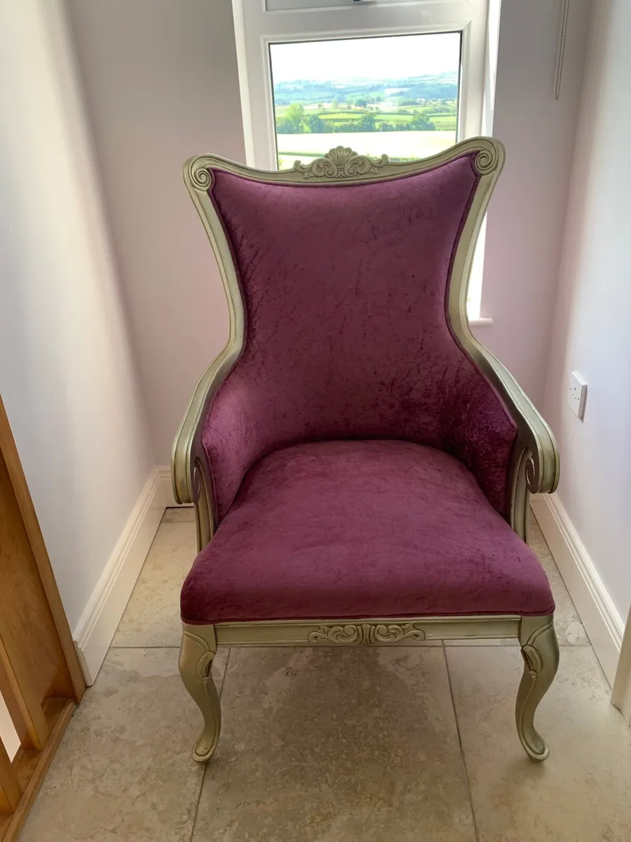 Designer sofa with matching chair - Image 2