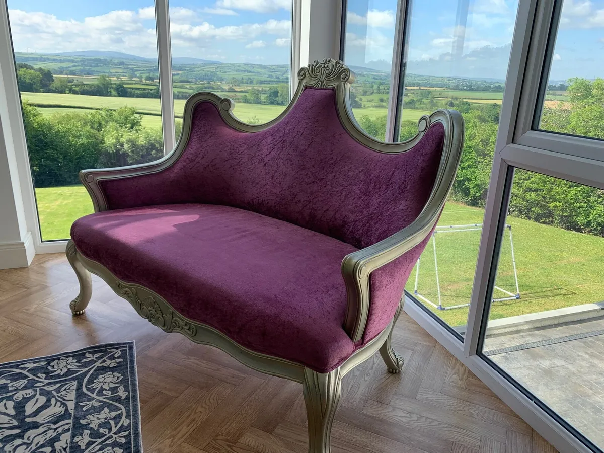 Designer sofa with matching chair - Image 1