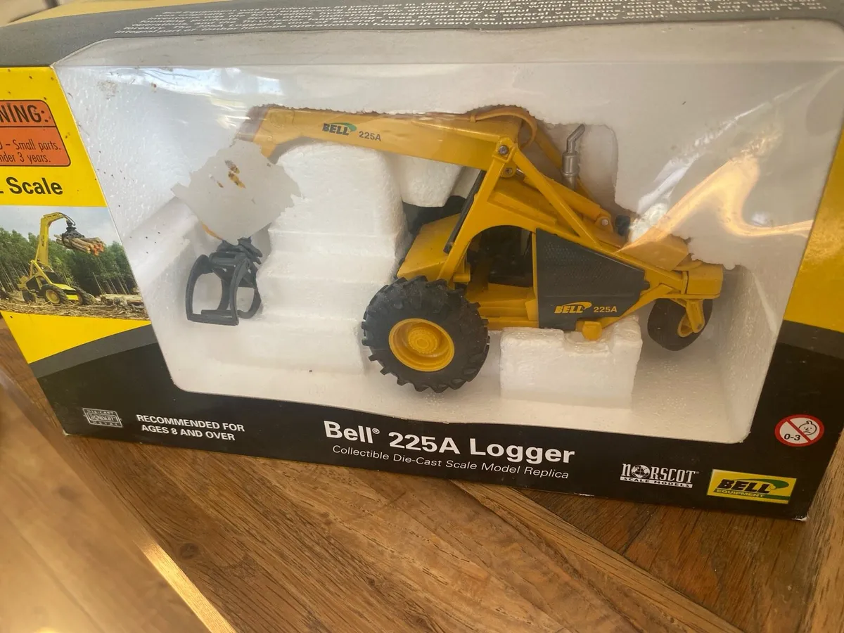 Norscot Bell 225A Logger 1/32 scale - Image 1