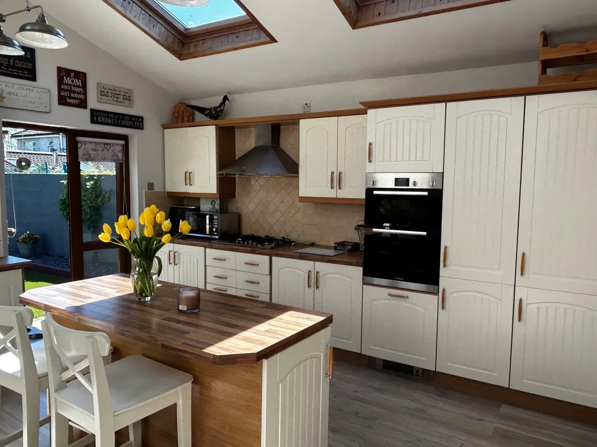 Kitchen cream - Image 1