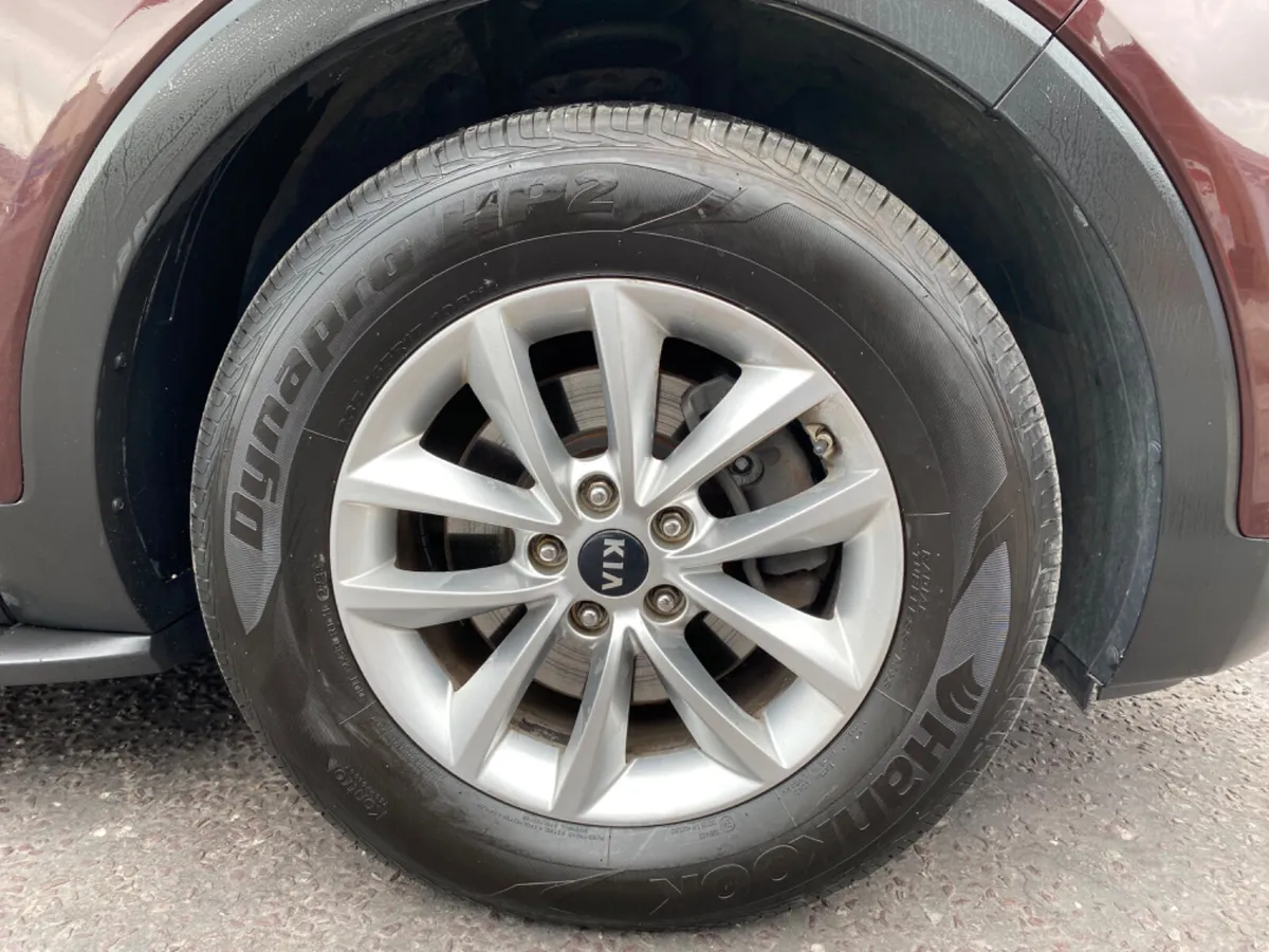 Kia Sorento Platinum AWD (7 seats) 2.2 Diesel 2017 - Image 3