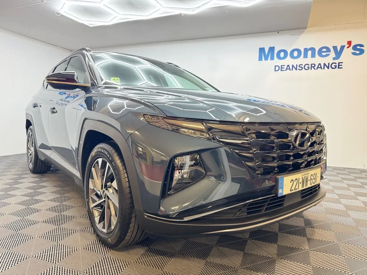 Hyundai Tucson 2WD Executive Plus - Image 1