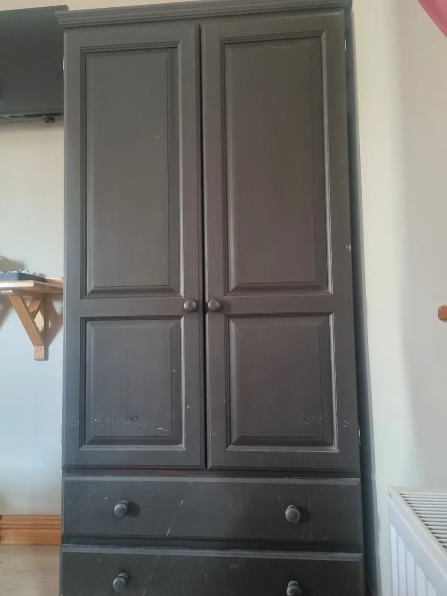 Wardrobe - Image 2