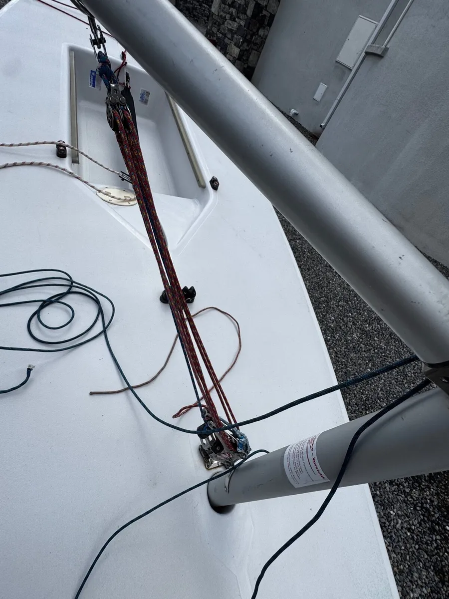 ILCA 6 Laser Dinghy – 3 Sails, Trailers, Great Con - Image 4