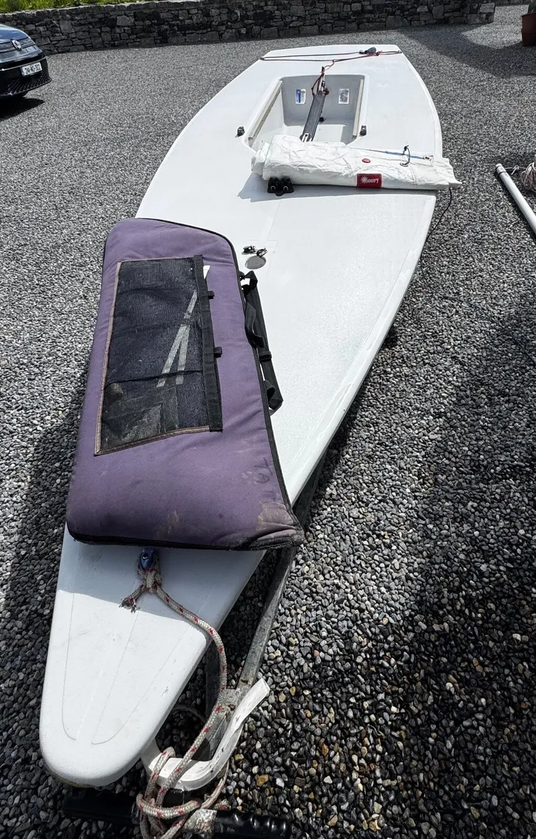 ILCA 6 Laser Dinghy – 3 Sails, Trailers, Great Con - Image 2