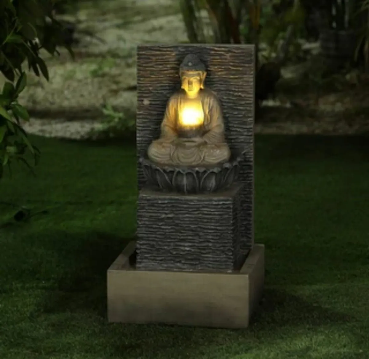 Garden water feature - Image 1