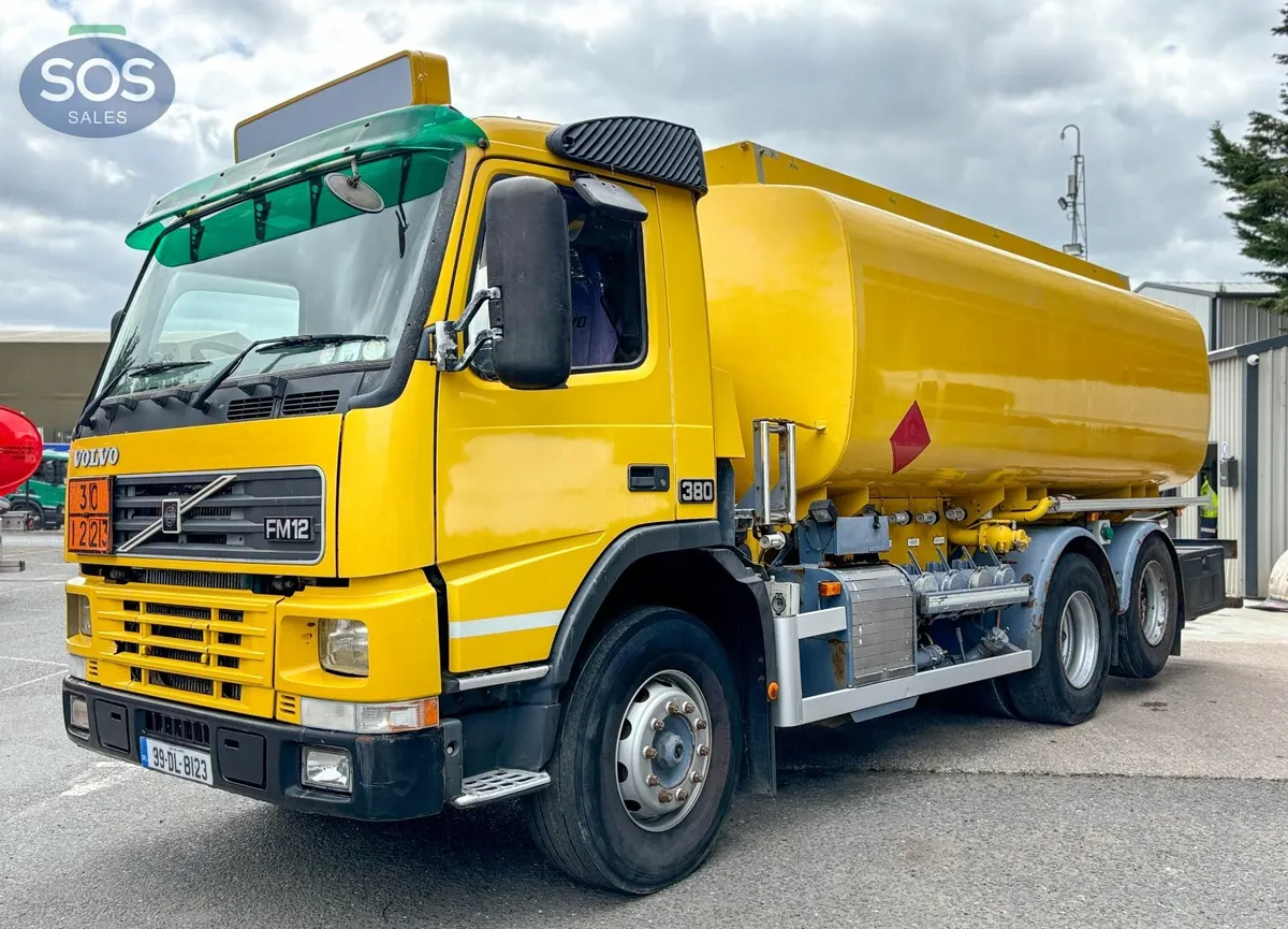 1999 Volvo FM12 380 Rigid Tanker - Image 1