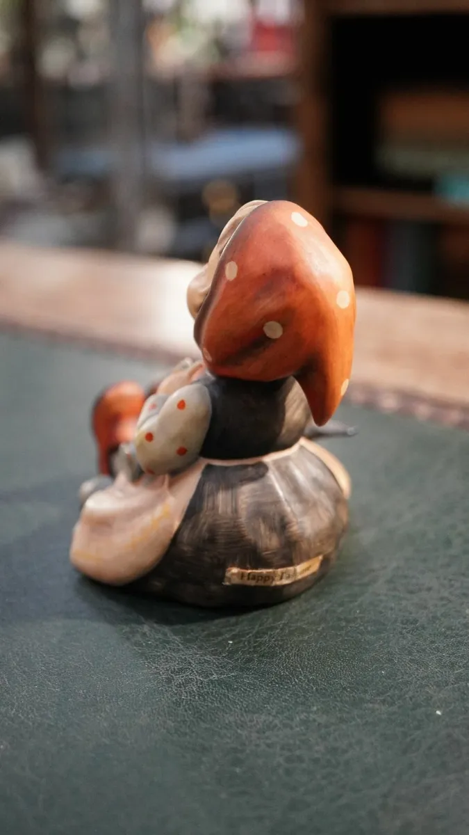 Goebel Hummel Figurine - Happy Pastime - Image 4